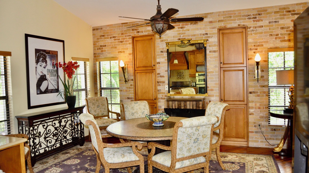 Photo of Livingroom in Biggar