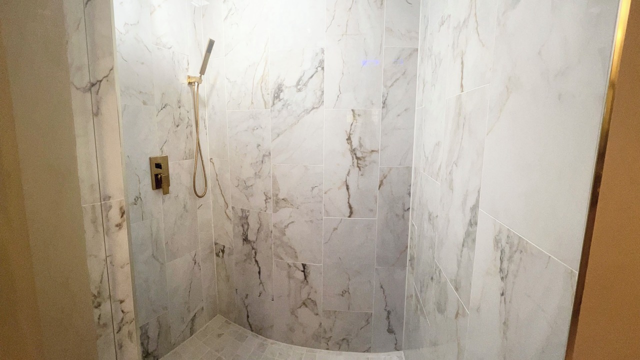 Photo of Bathroom in Biggar