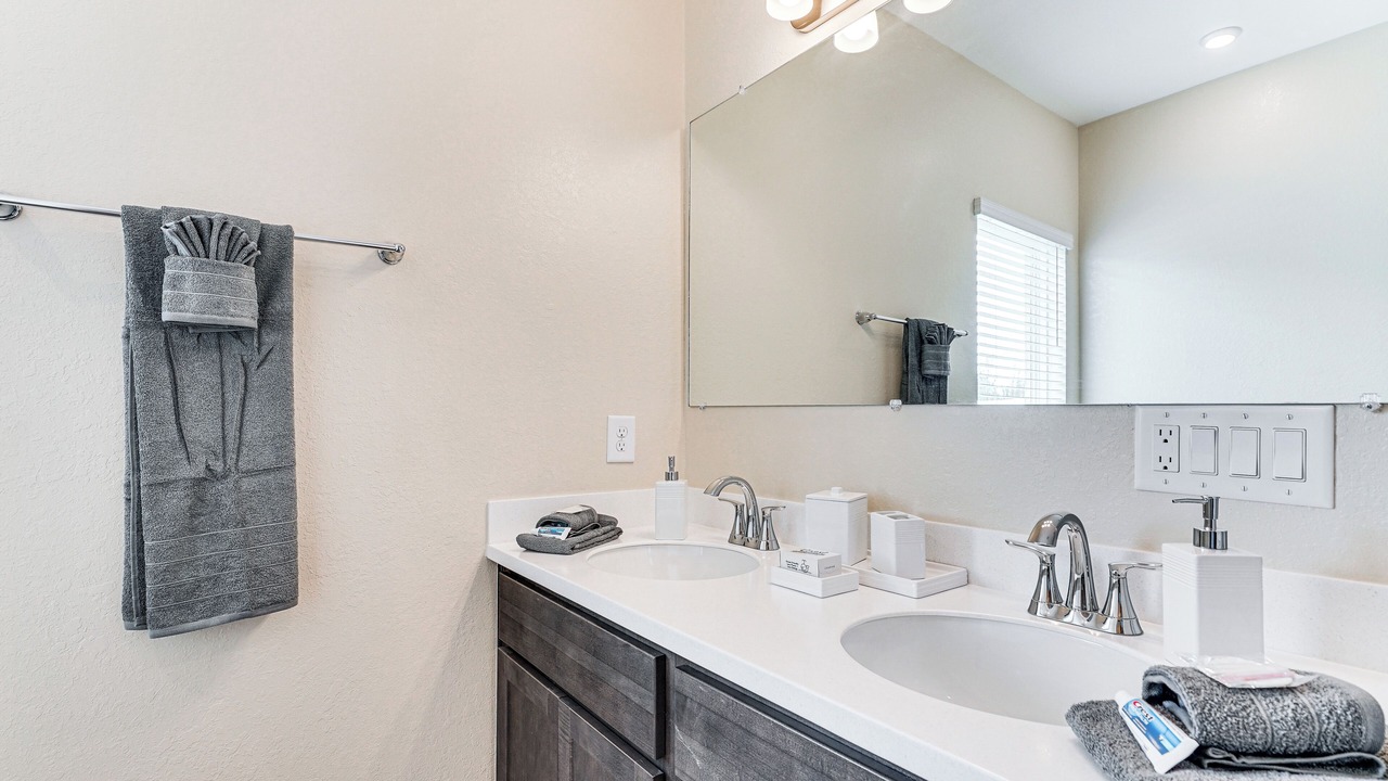 Photo of Bathroom in Mariner