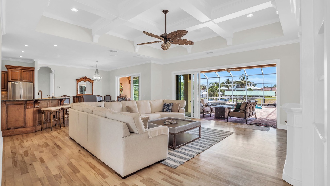 Photo of Livingroom in Lochmoor Waterway Estates