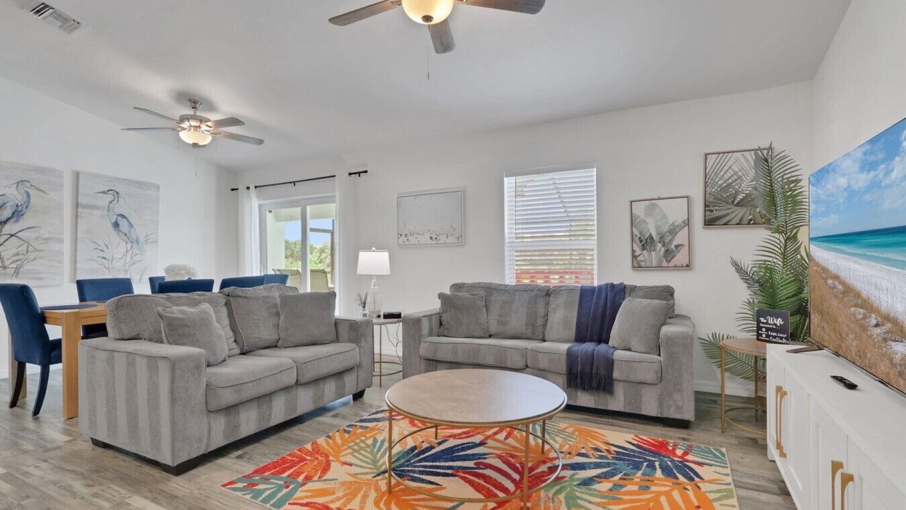 Photo of Livingroom in Diplomat
