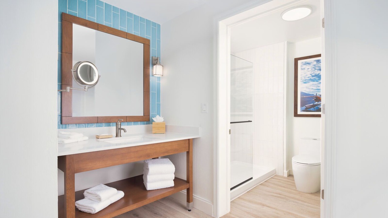 Photo of Bathroom in Park Shore