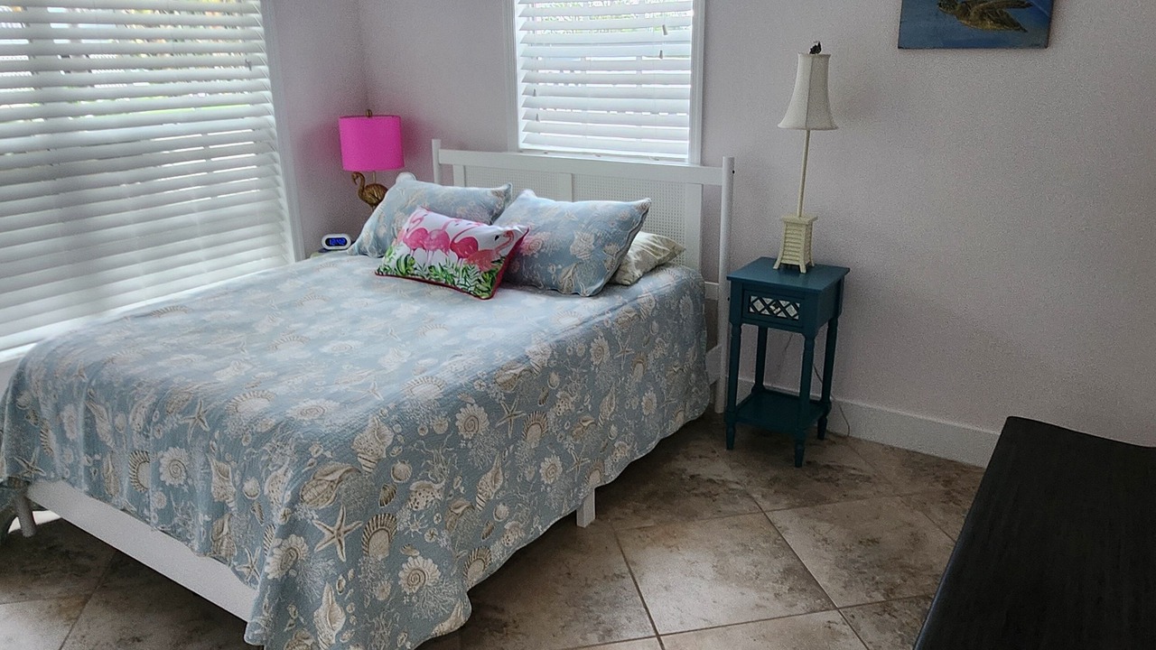 Photo of Bedroom in Bokeelia