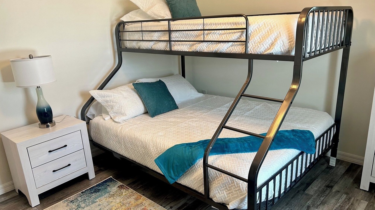 Photo of Bedroom in Diplomat
