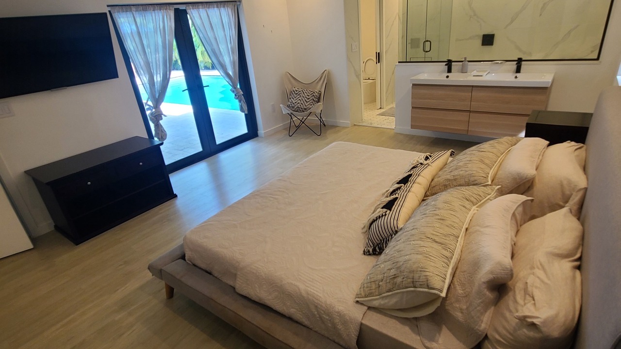 Photo of Bedroom in Palmetto Bay