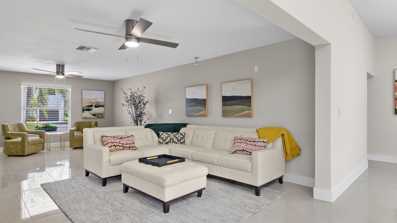 Photo of Livingroom in Connors