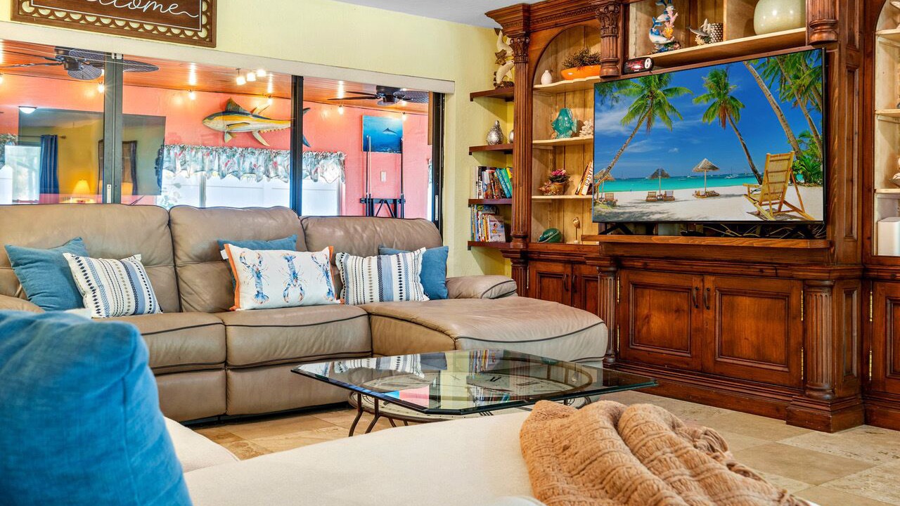Photo of Bedroom in Palm River Estates