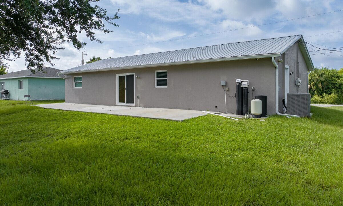 Photo of Outdoor in Lehigh Acres