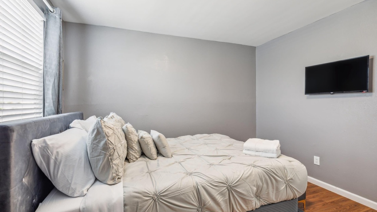 Photo of Bedroom in Palmetto Estates