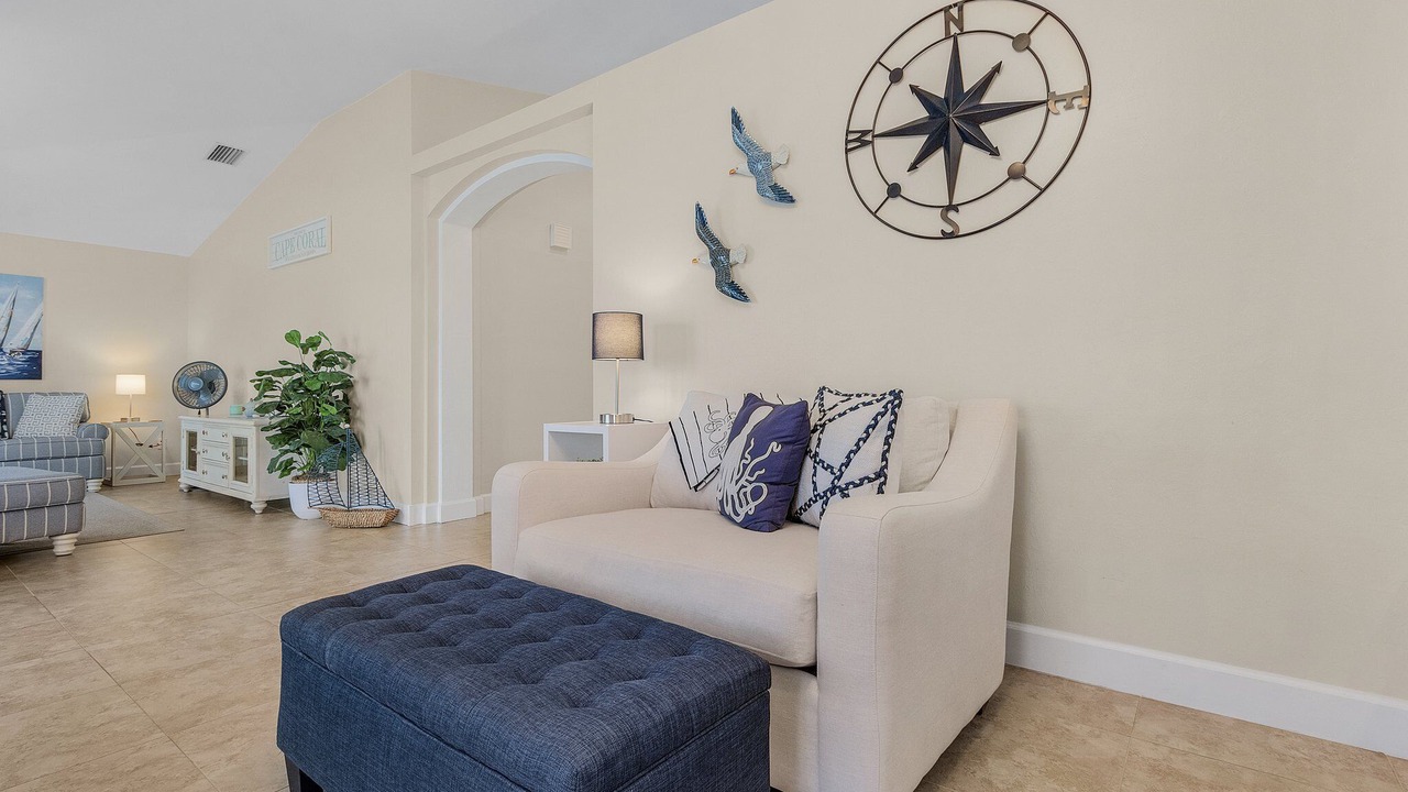 Photo of Livingroom in Diplomat