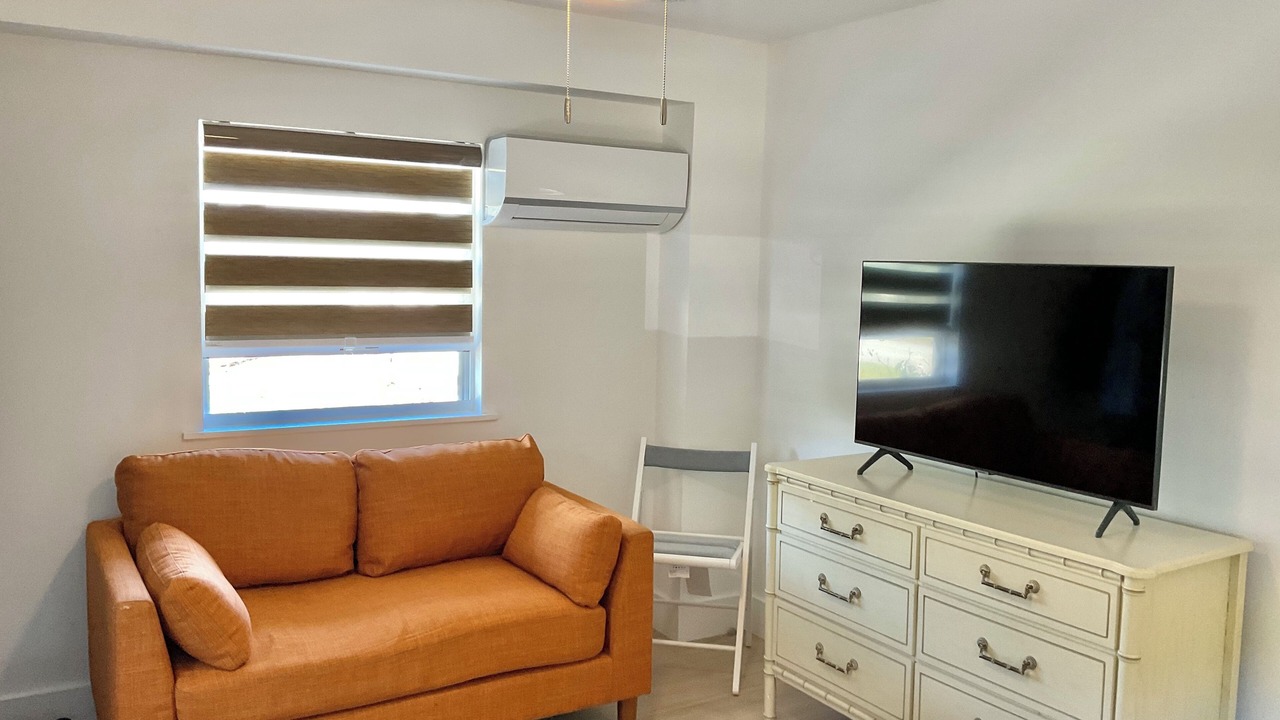Photo of Livingroom in Bokeelia