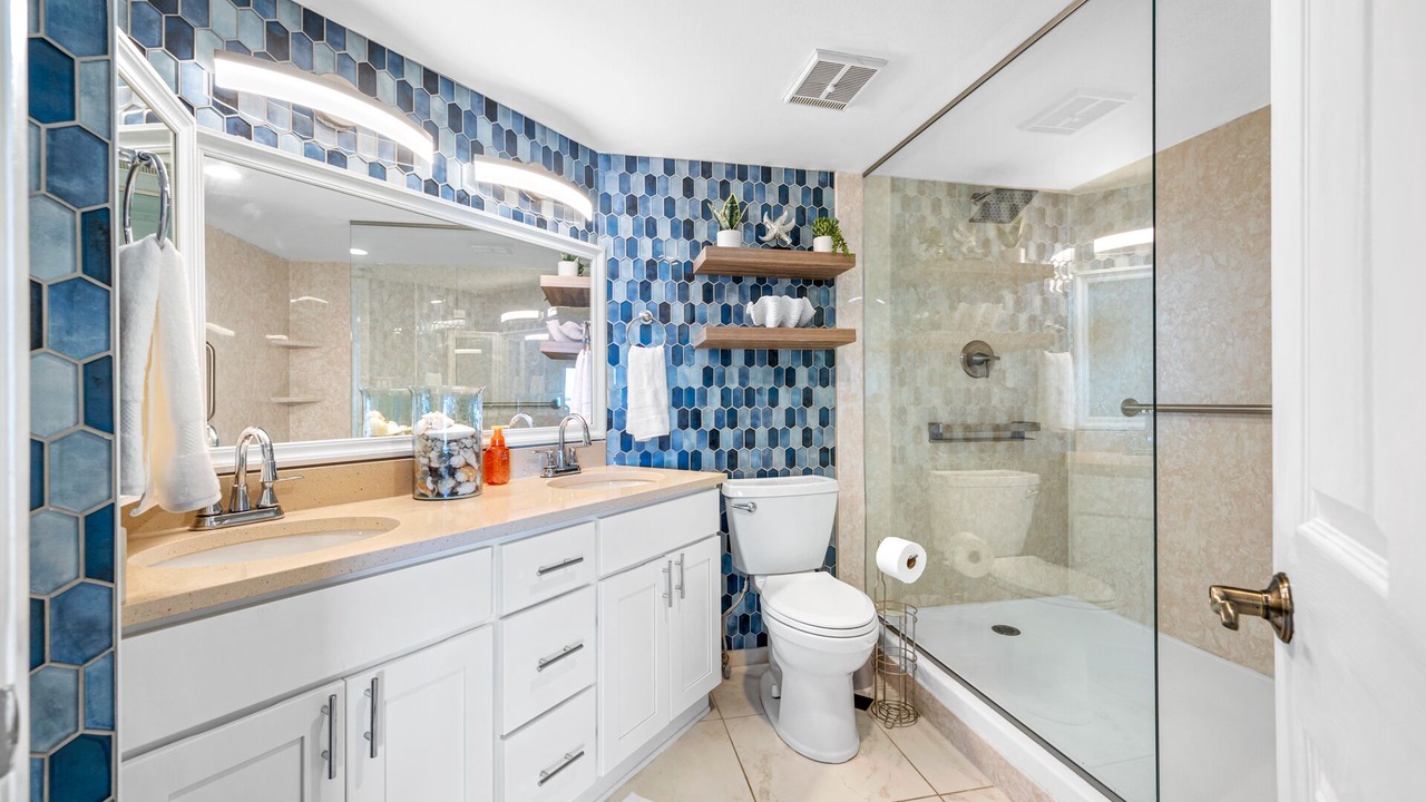 Photo of Bathroom in Sand Key