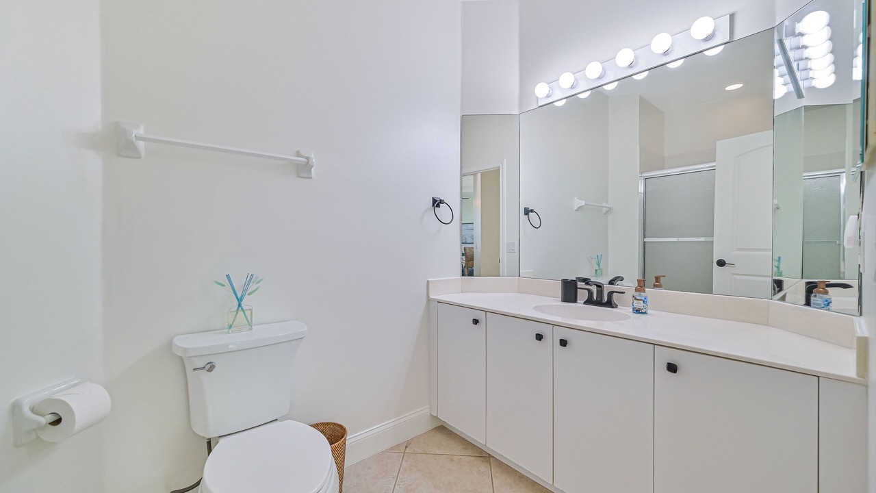Photo of Bathroom in Naples