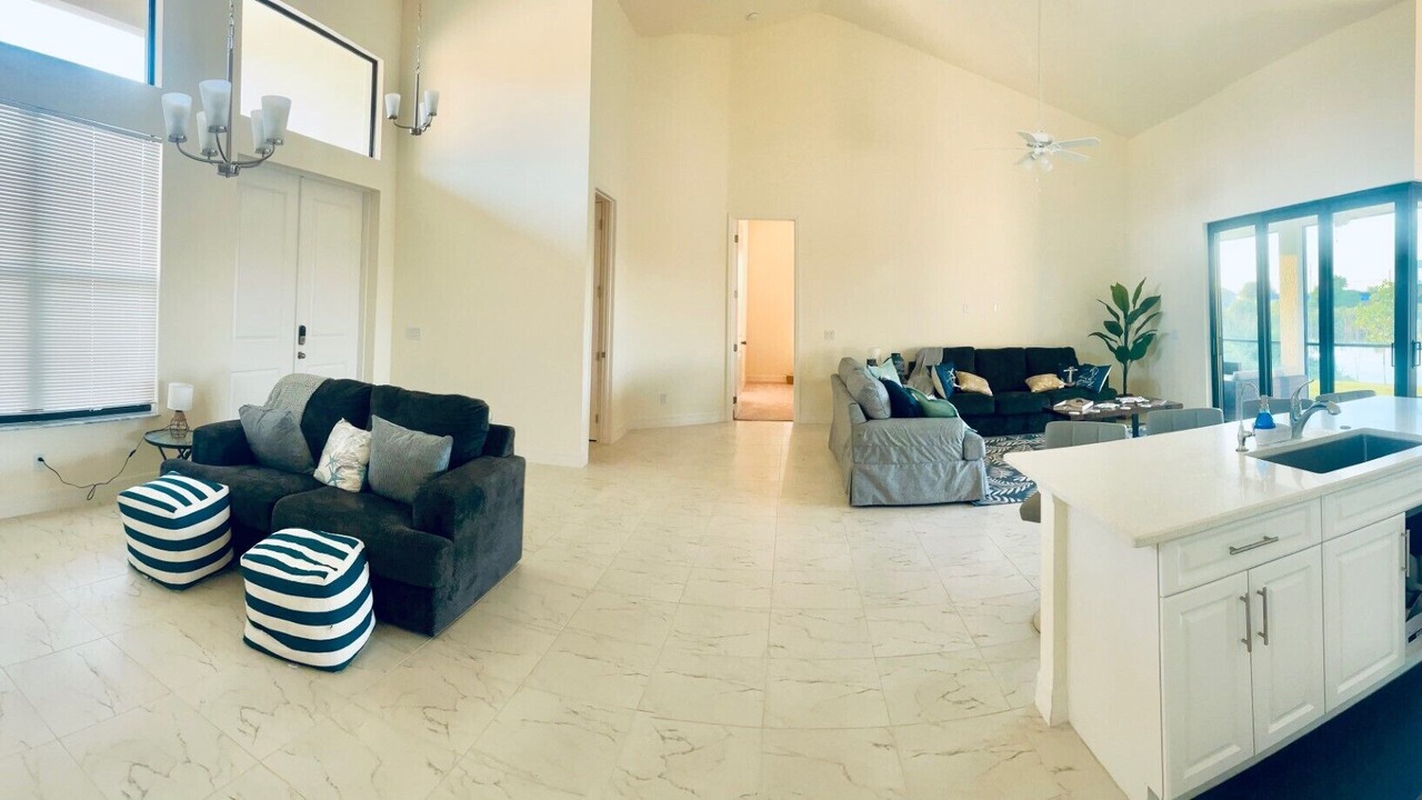 Photo of Livingroom in Burnt Store