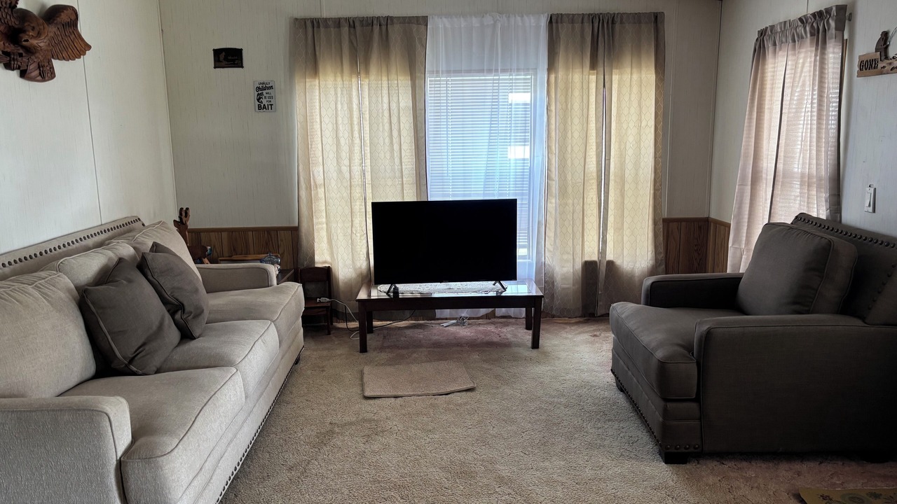 Photo of Livingroom in Moore Haven