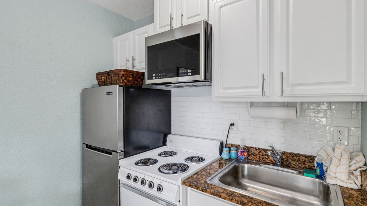 Photo of Kitchen in Redington Beach