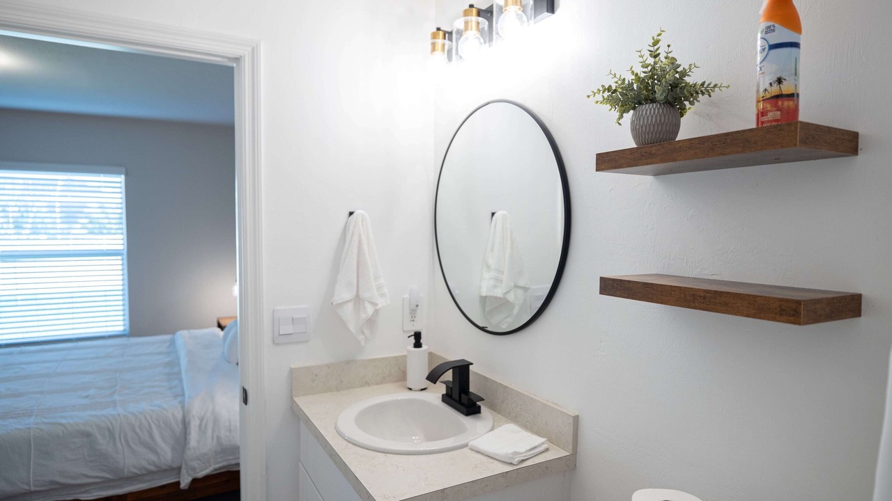 Photo of Bathroom in Gulf Cove