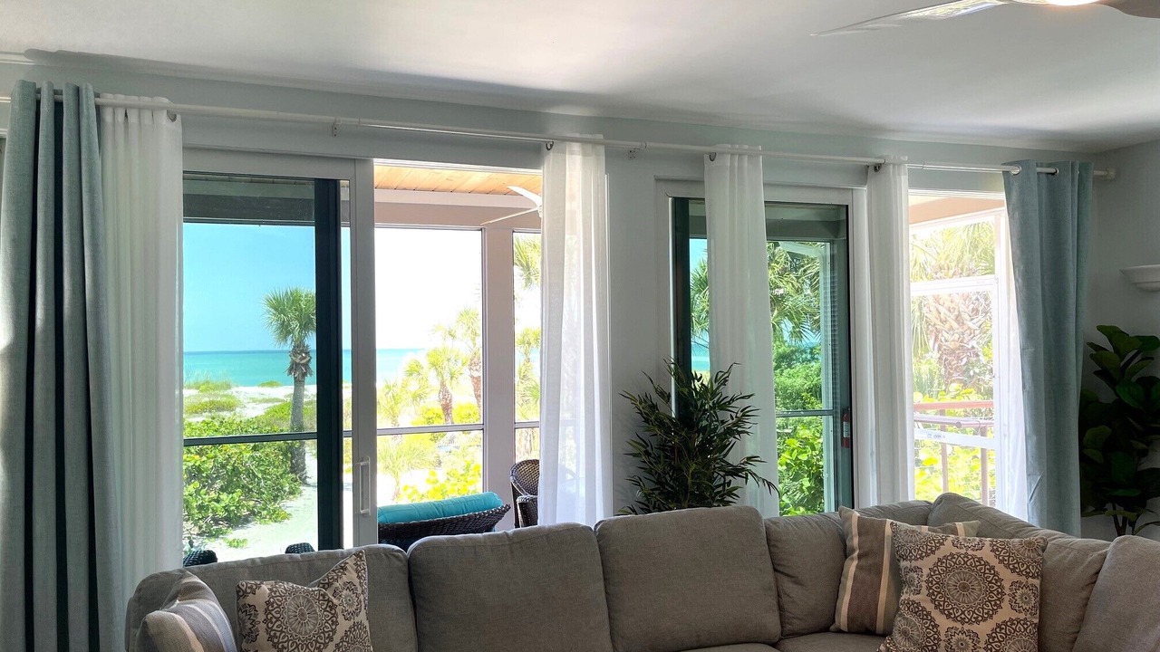 Photo of Livingroom in North Captiva
