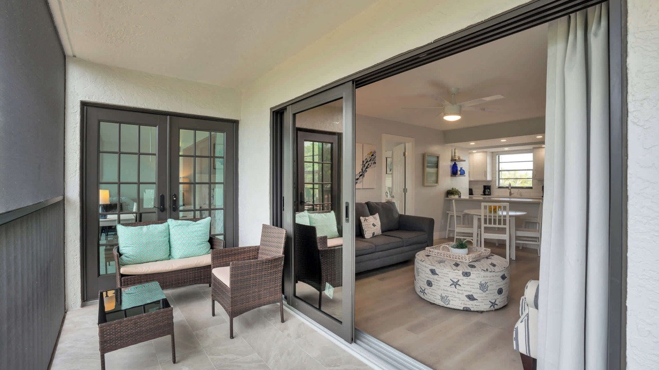 Photo of Livingroom in Park Shore