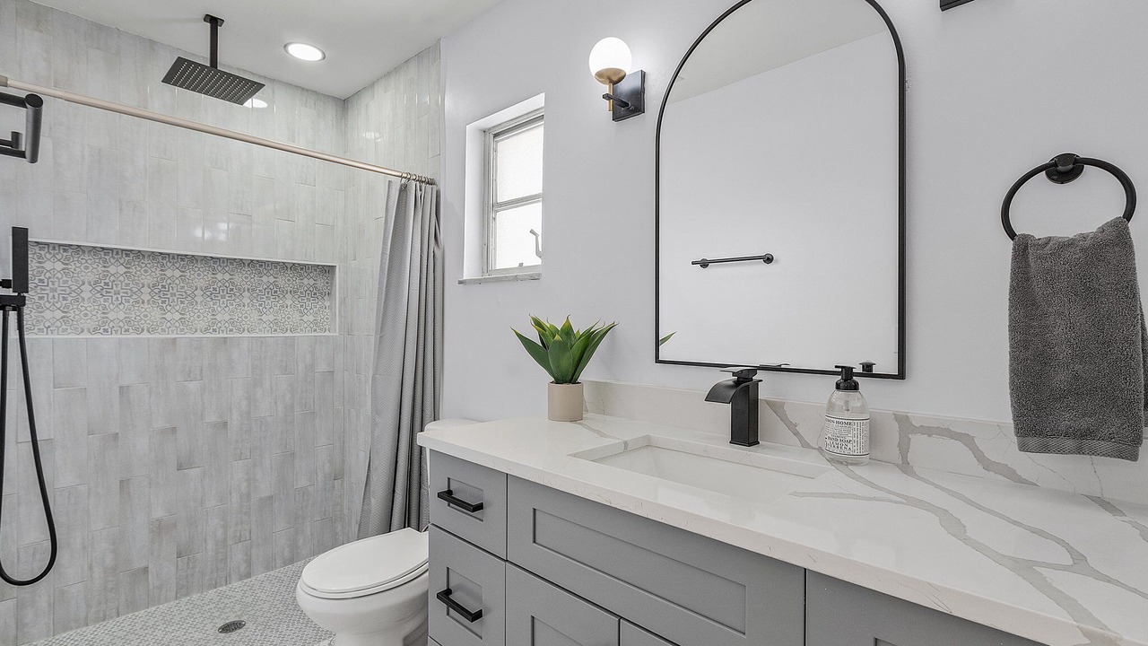 Photo of Bathroom in Yacht Club