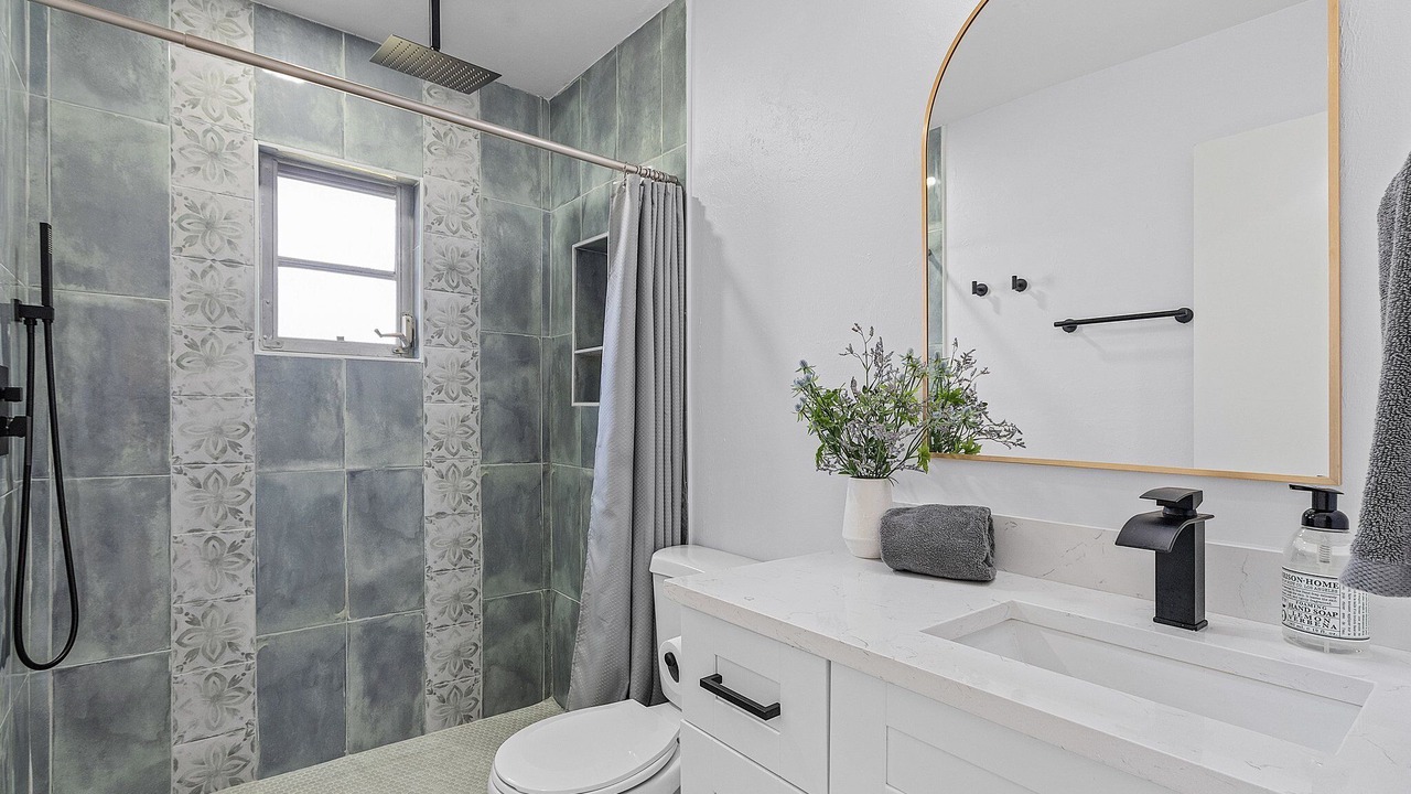 Photo of Bathroom in Yacht Club