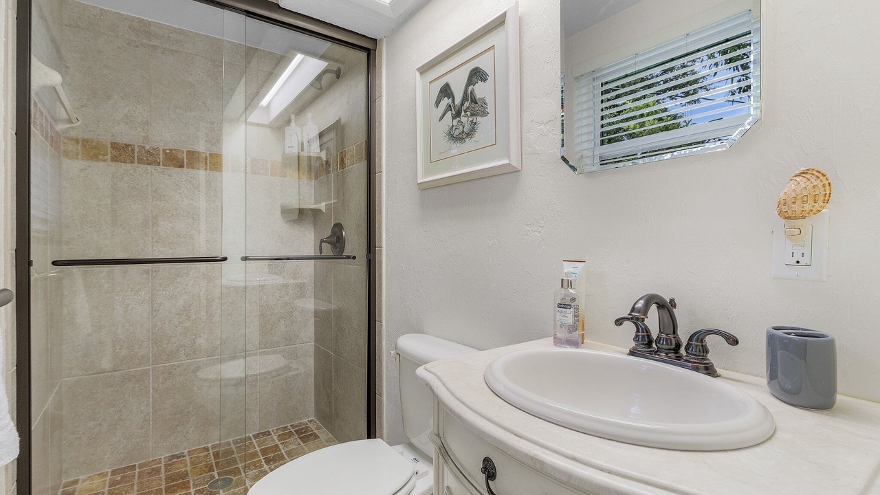 Photo of Bathroom in Lake Park
