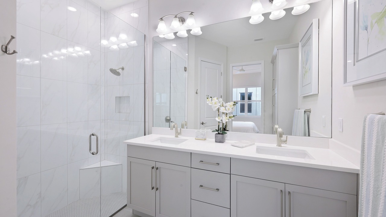 Photo of Bathroom in Naples