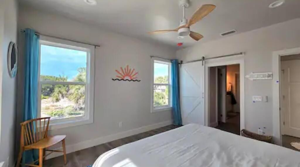 Photo of Bedroom in Palm Island