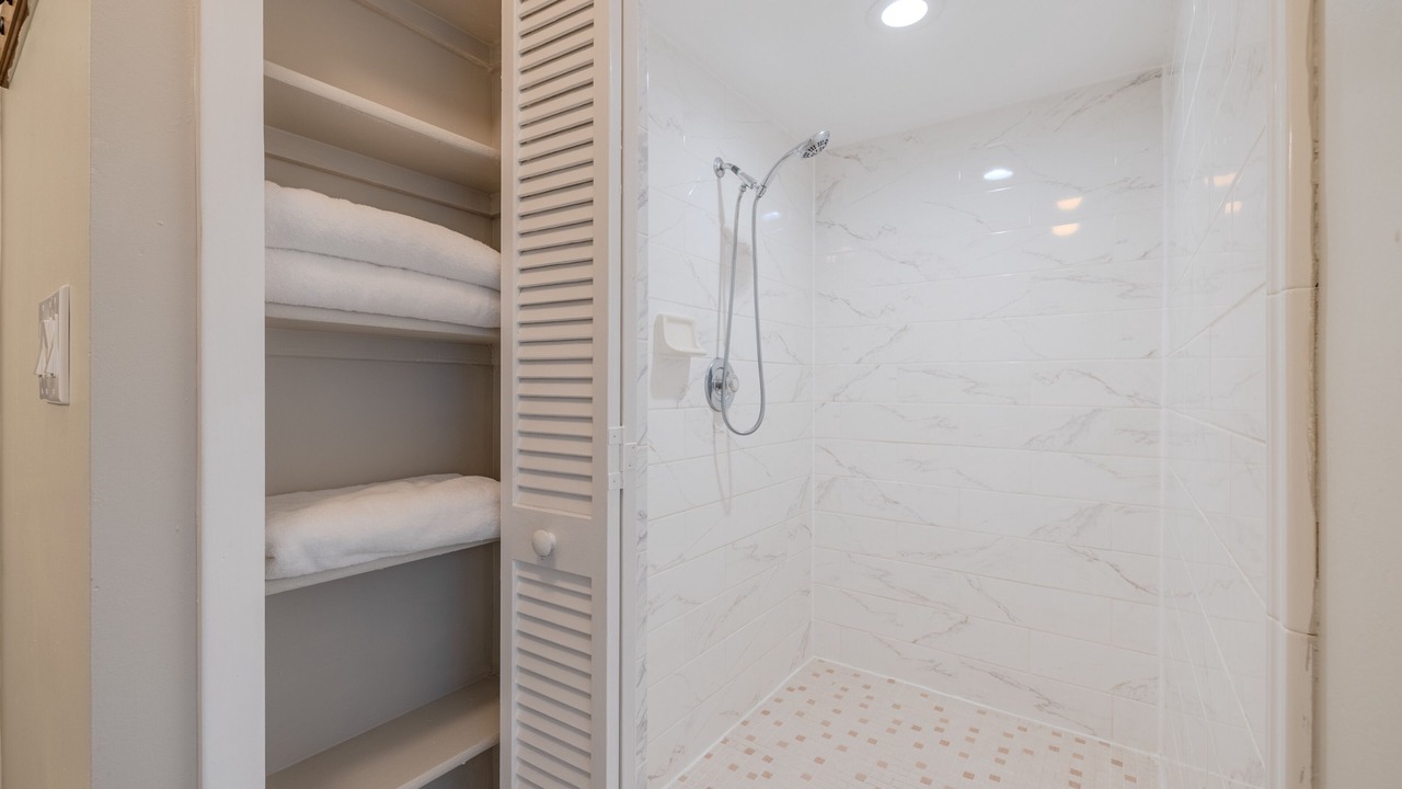 Photo of Bathroom in Lochmoor Waterway Estates