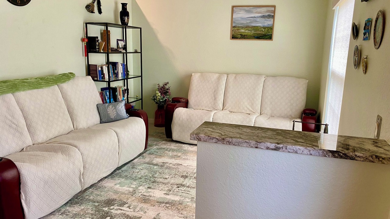 Photo of Livingroom in Pine Valley