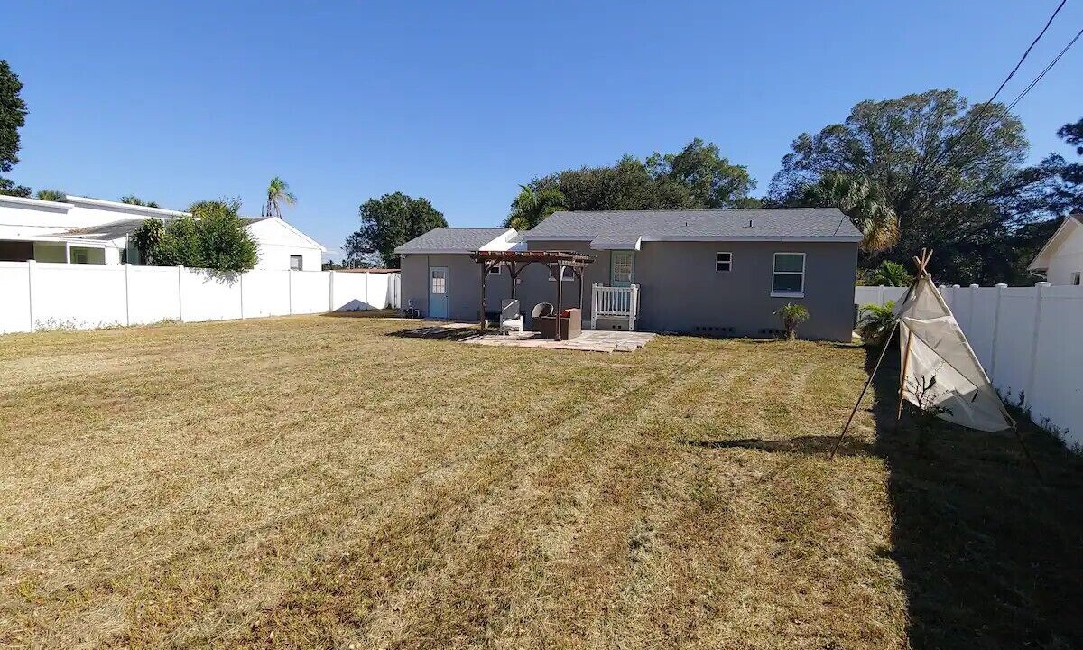 Photo of Outdoor in Lakewood Estates