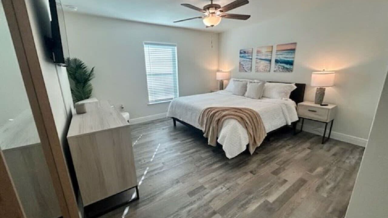 Photo of Bedroom in Diplomat
