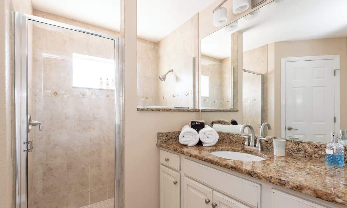 Photo of Bathroom in Englewood East