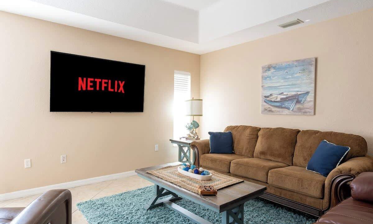 Photo of Livingroom in Englewood East