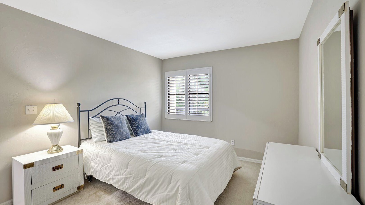 Photo of Bedroom in Redevelopment Area
