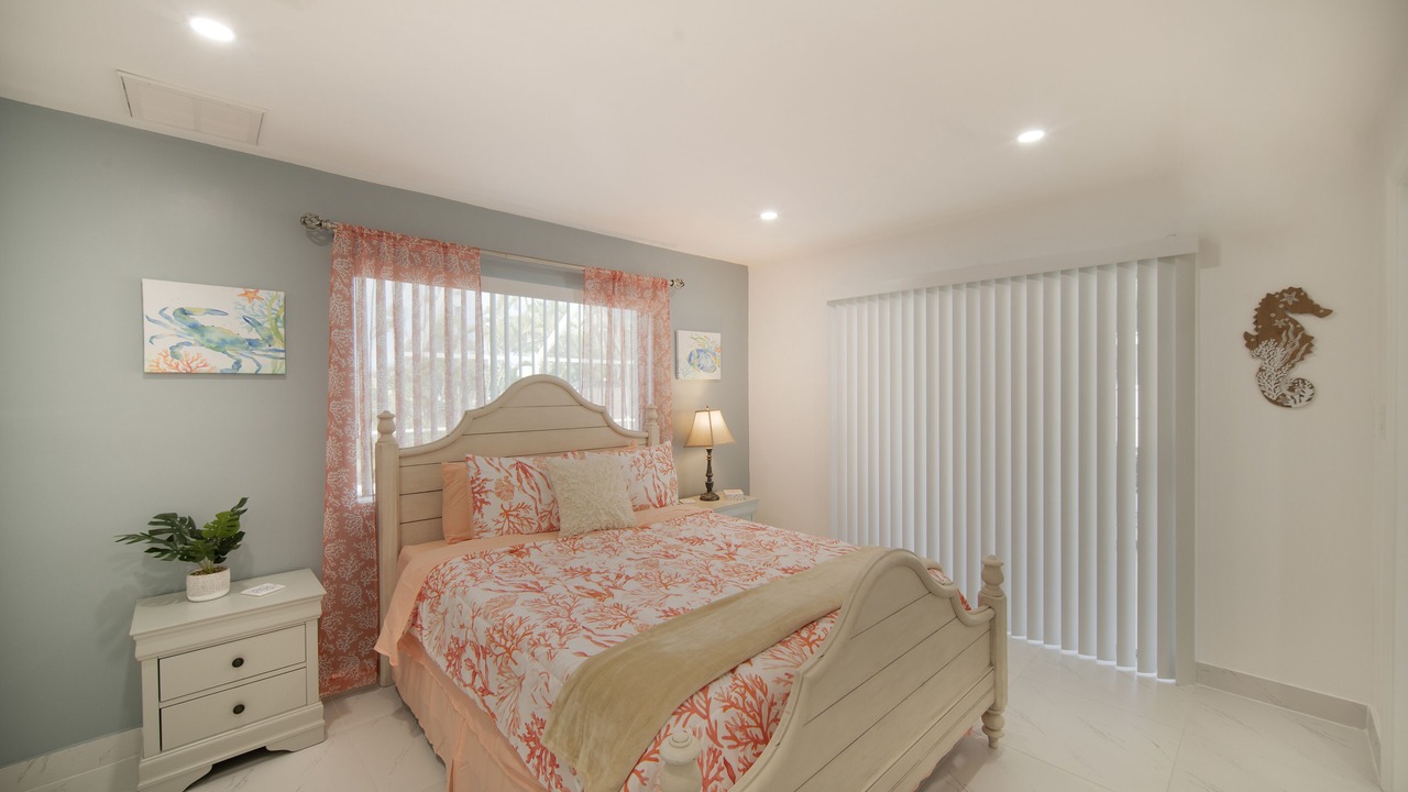 Photo of Bedroom in Caloosahatchee