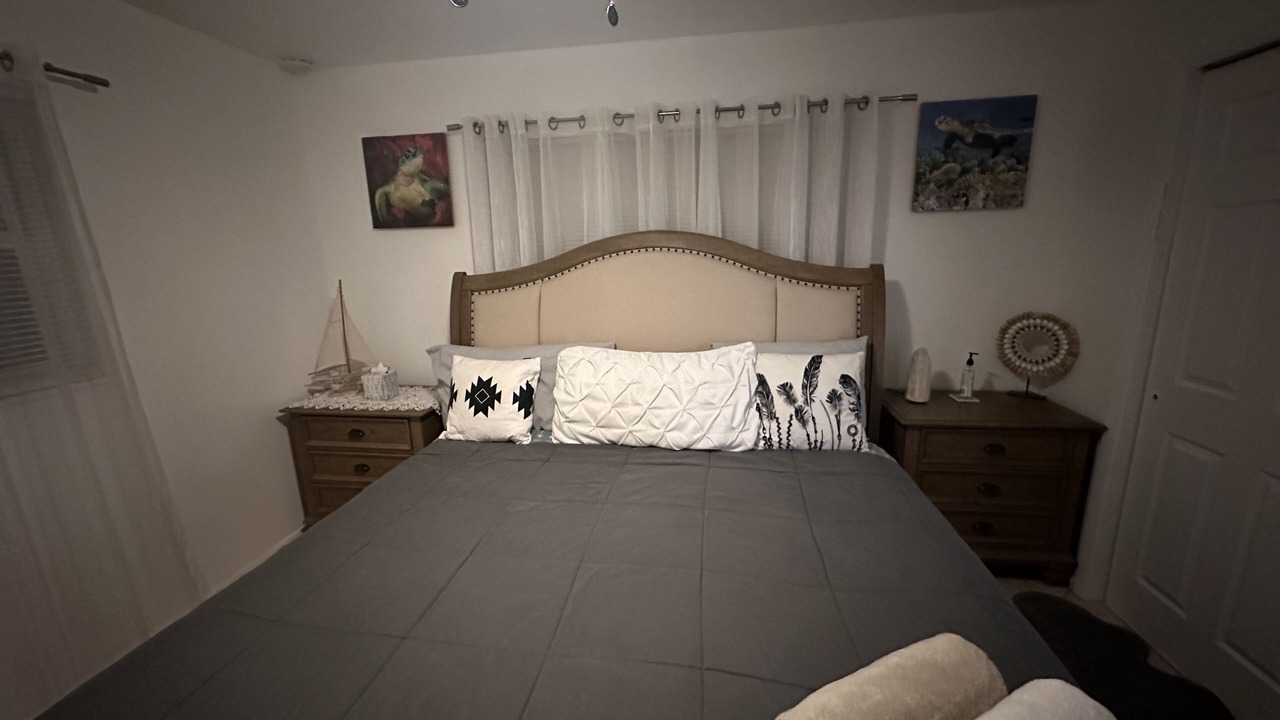 Photo of Bedroom in Warm Mineral Springs