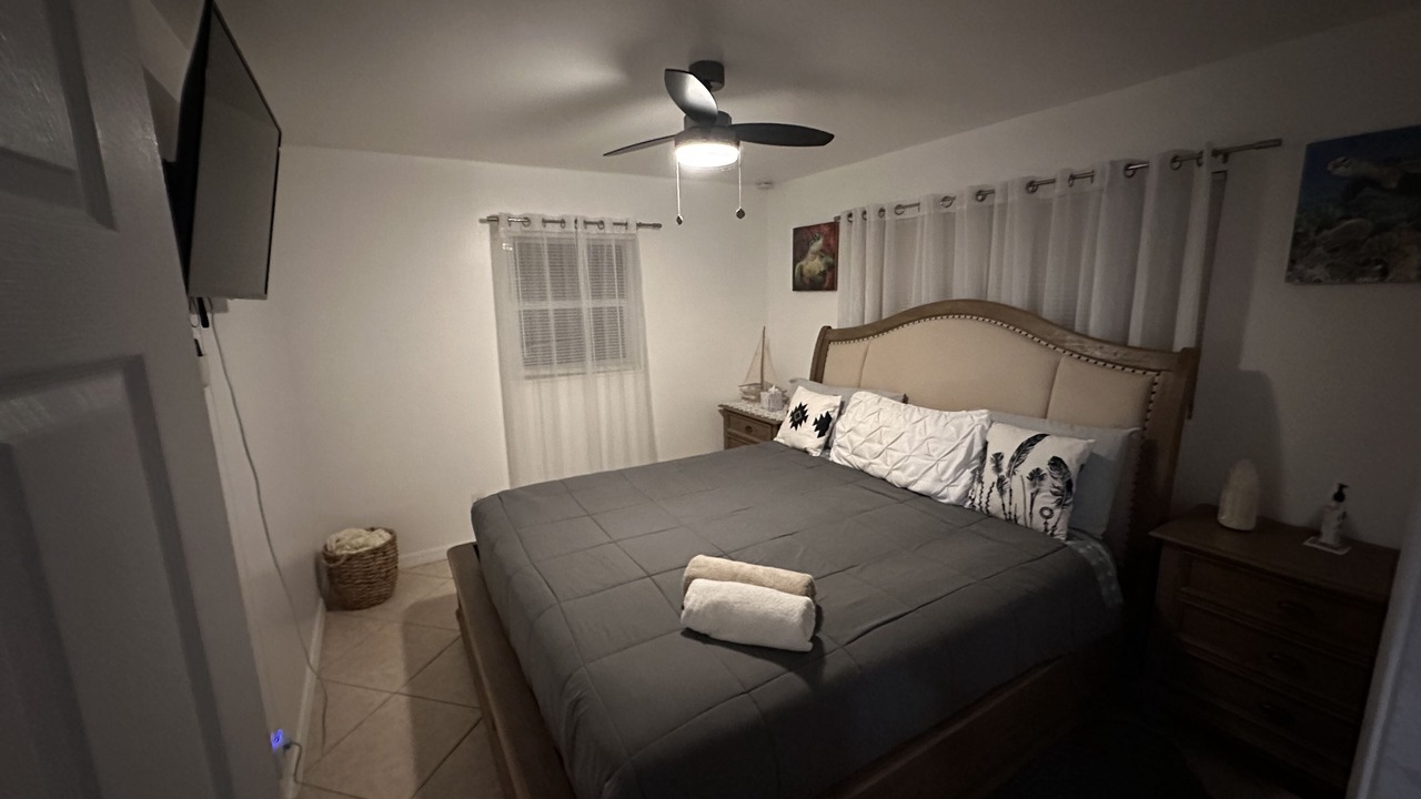 Photo of Bedroom in Warm Mineral Springs