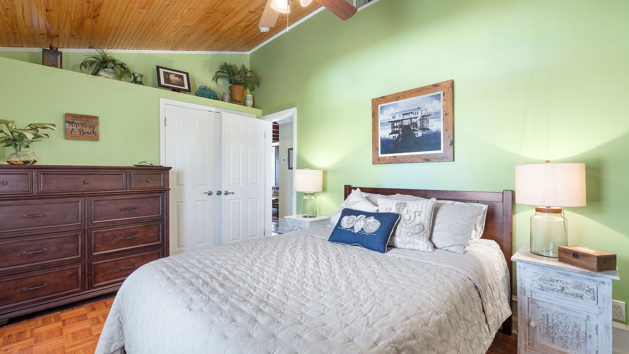 Photo of Bedroom in Hills T P