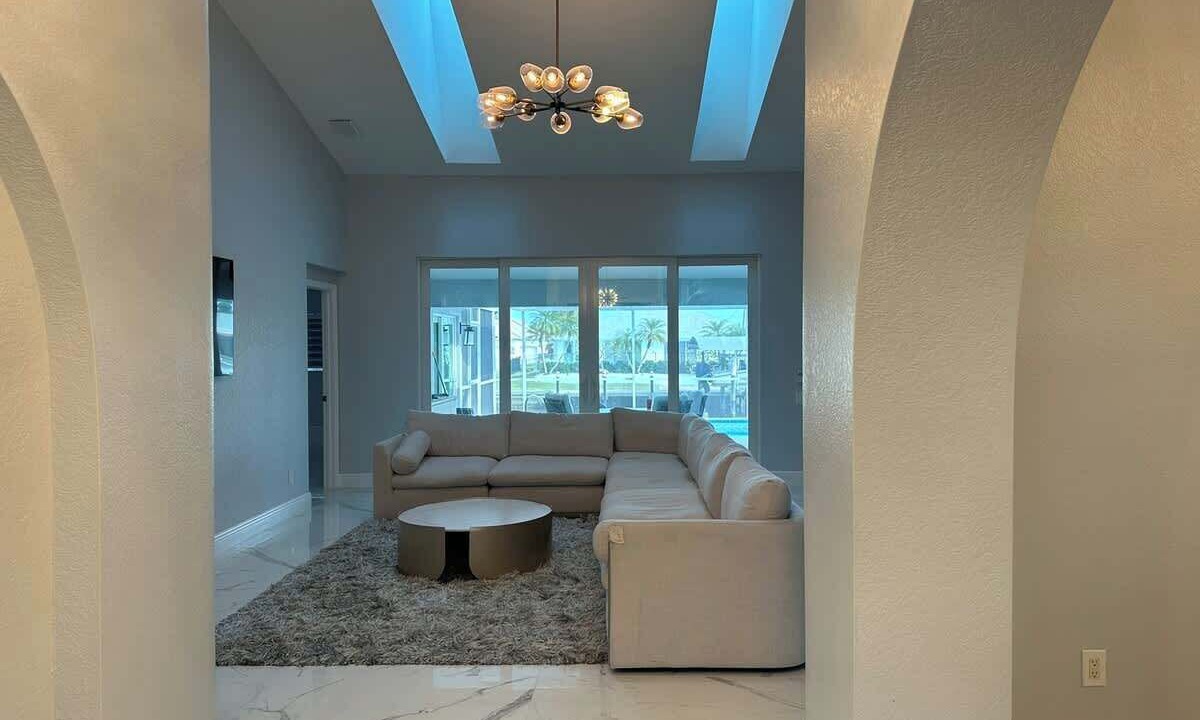 Photo of Livingroom in Gulf Cove