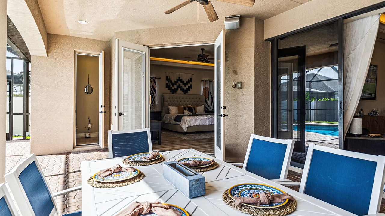 Photo of Outdoor in Pelican