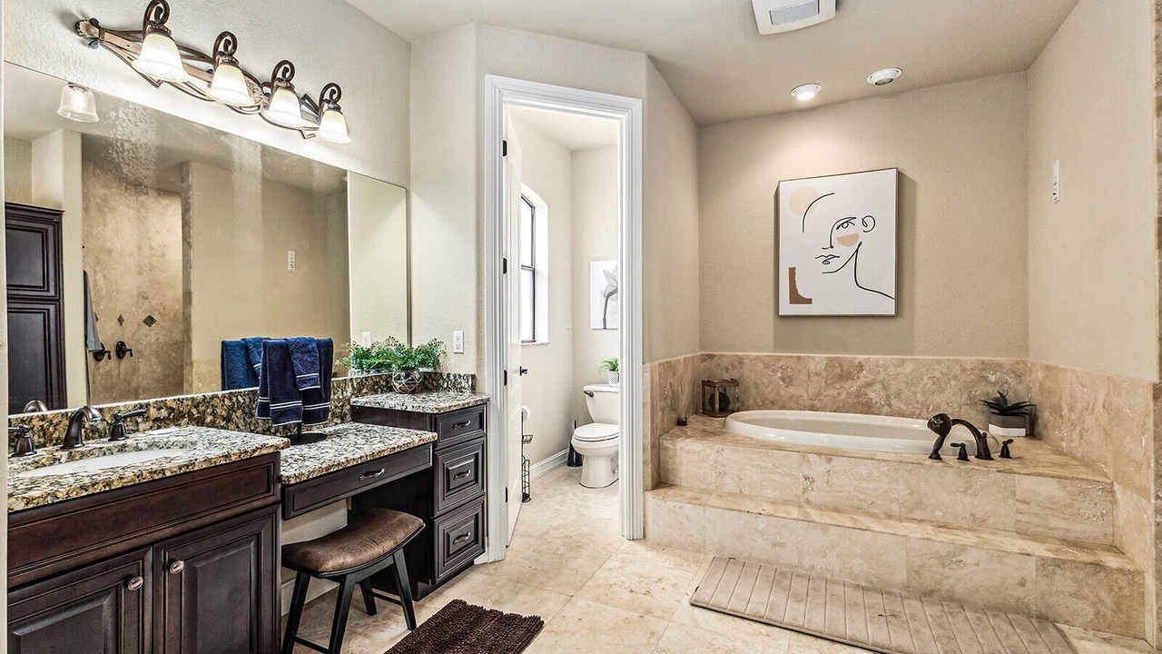 Photo of Bathroom in Pelican