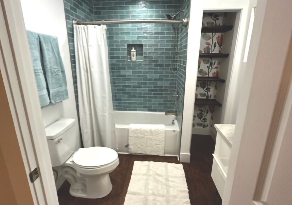 Photo of Bathroom in Hendersonville