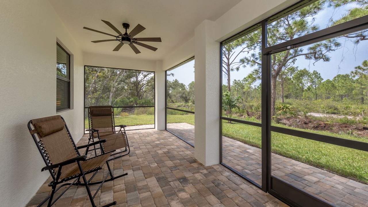 Photo of Patio Balcony in Warm Mineral Springs