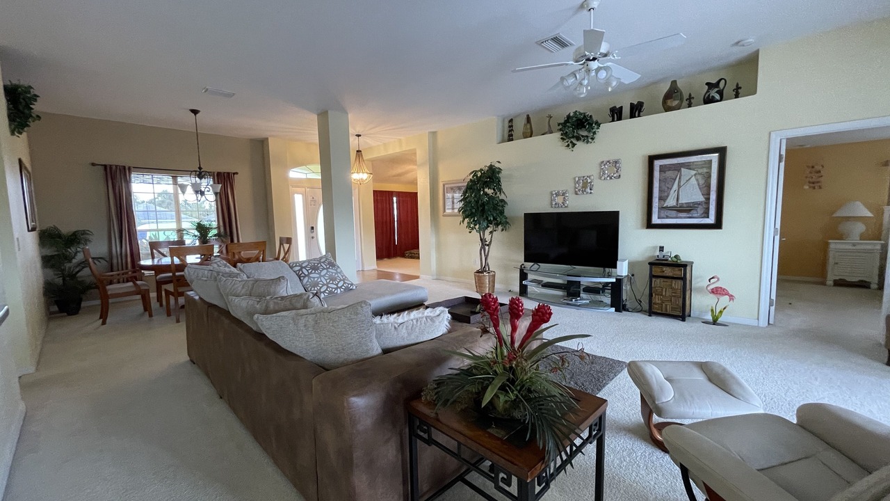 Photo of Livingroom in Broadmoor