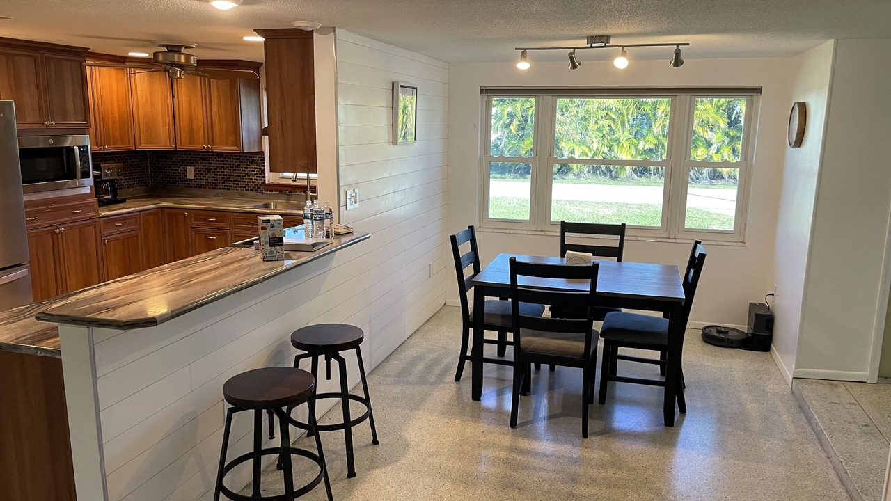 Photo of Livingroom in Charlotte Park