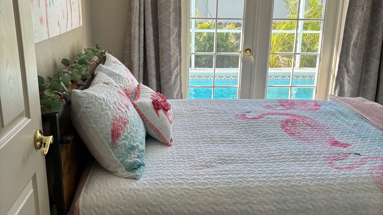 Photo of Bedroom in Iona