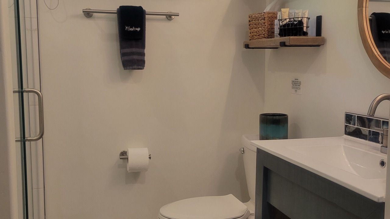 Photo of Bathroom in Rutherfordton