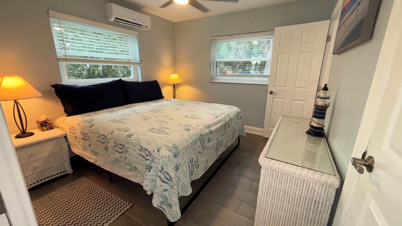 Photo of Bedroom in Bonita Shores