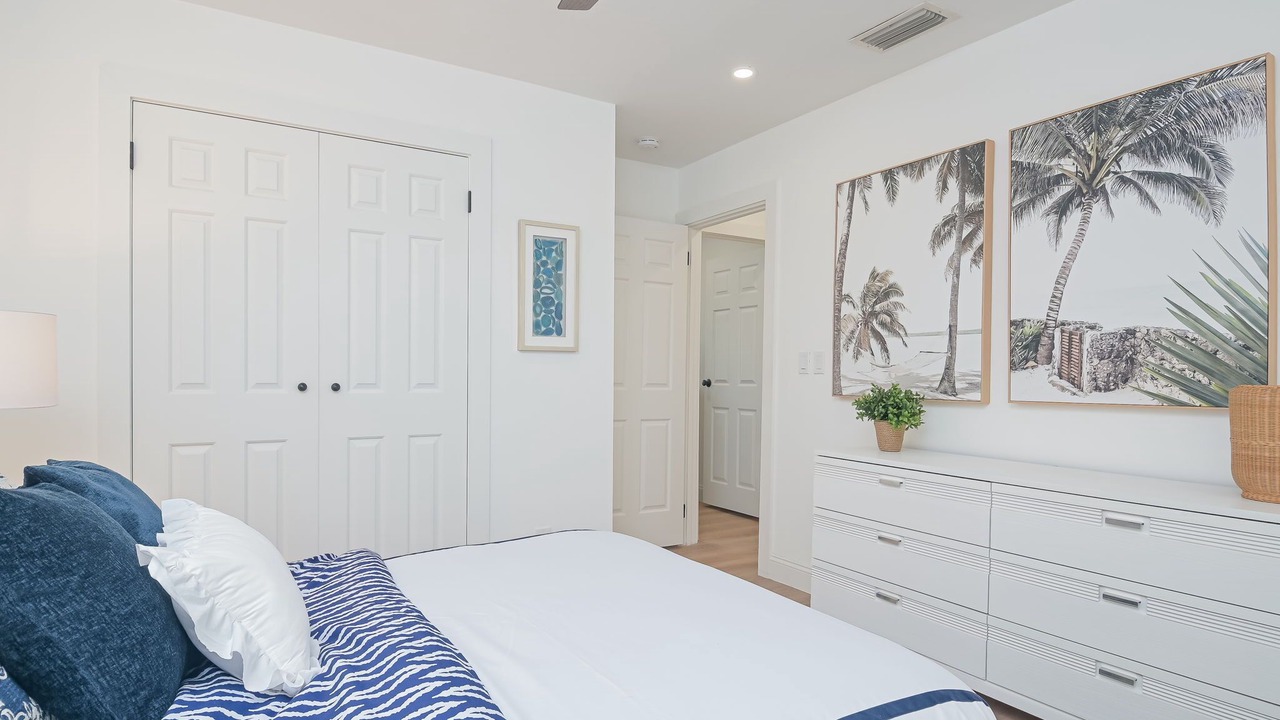 Photo of Bedroom in Royal Harbor